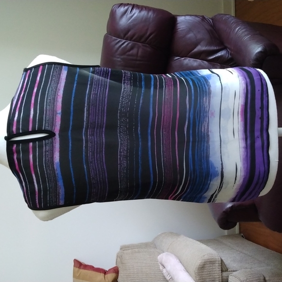 Vince Camuto PS unusual tank/tunic top with a front drape panel.  EUC - Picture 4 of 5